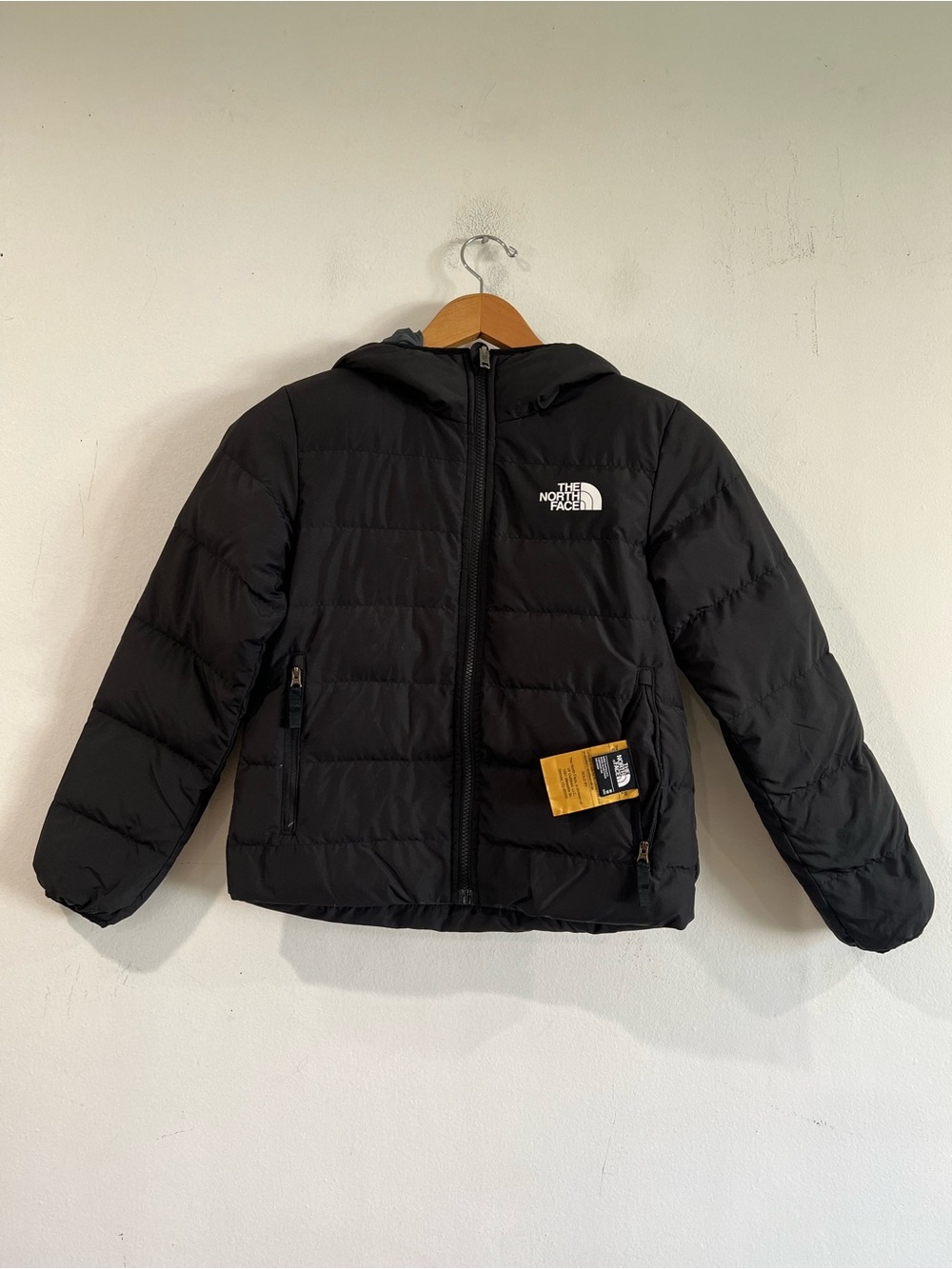 The North Face Girls Black Puffer Jacket with Hoodies 10 years